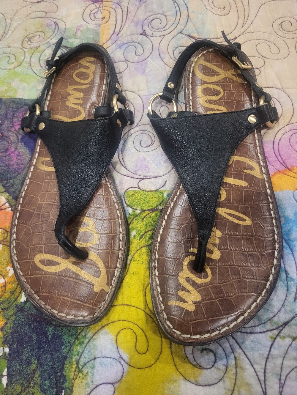Sam Edelman Black Leather Thong Sandals with Gold Hardware. Size 8